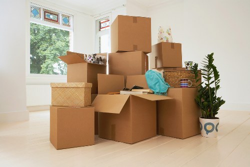 Truck hire service for furniture and boxes in southwest London